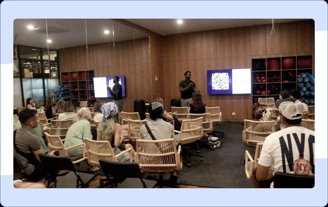 Collect feedback using the QR